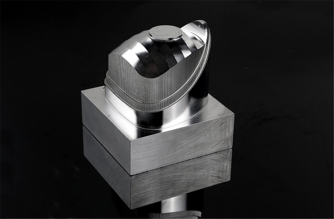 Aluminum (4)